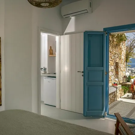 Zefiros * Karavostasis (Folegandros)