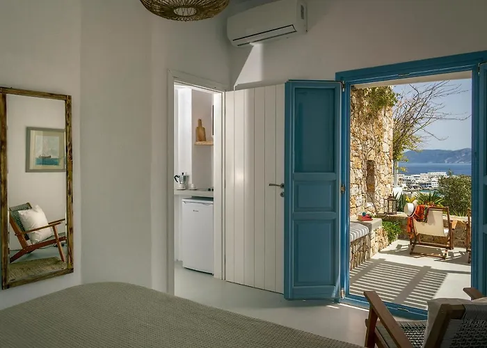 Zefiros * Karavostasis (Folegandros)