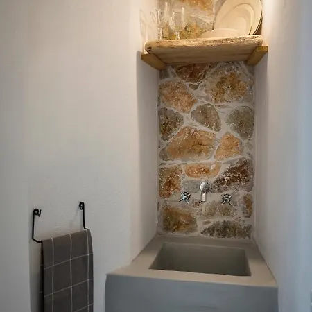 Zefiros Καραβοστάσι